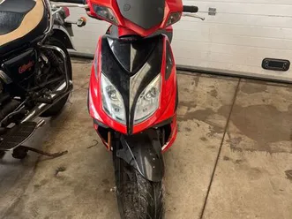 scooter kymco super 8