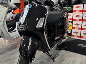 piaggio vespa 300 gts super pronta consegna