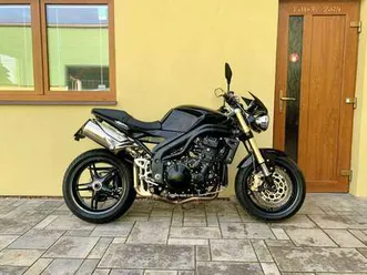 triumph speed triple
