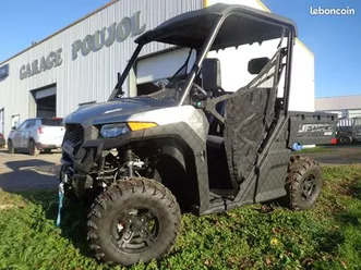 cfmoto uforce 600 utv ssv avec pare brise 4x4