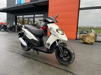 piaggio typhoon 2018 50 cm3 | scooter | 18 150 km | 56300 st thuriau