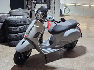 vespa 300 gts