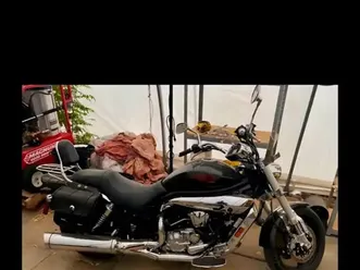 hyosung gv650 aquila