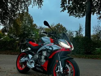 aprilia tuono 660
