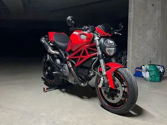ducati monster 796 a2