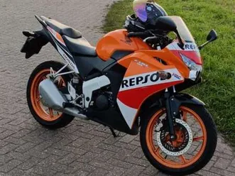 cbr125r repsol