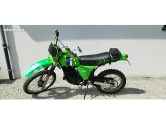 ancienne moto collection 175kdx , kdx 175 tout terrain d' enduro homologuée kawasaki 175 kdx 1982 immatriculée, fournie avec carte grise a jour a mon nom et cle