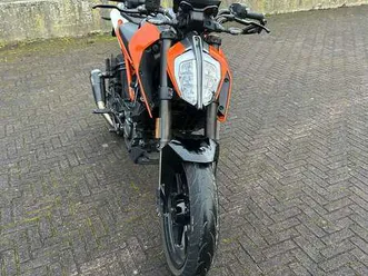 ktm 125 duke arancione