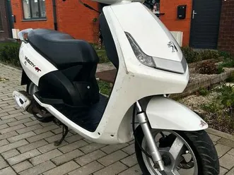 ② scooter peugeot vivacity classe a
