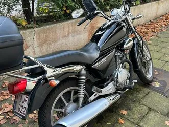 ② yamaha custom ybr 125