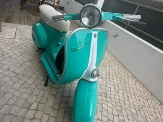 vespa restaurada impecavel 50s fernão ferro