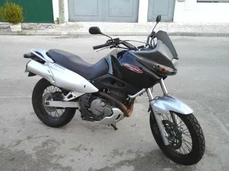 suzuki xf 650 freewind ano 1998 revisao feita recentemente quinta do conde