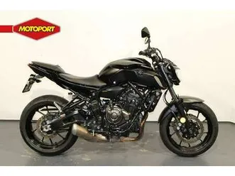 yamaha mt-07 zwart