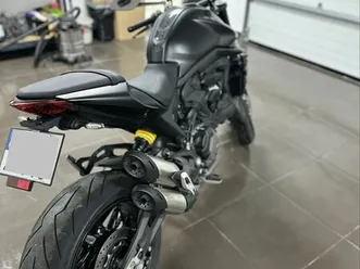 ducati monster 937 vila verde e barbudo