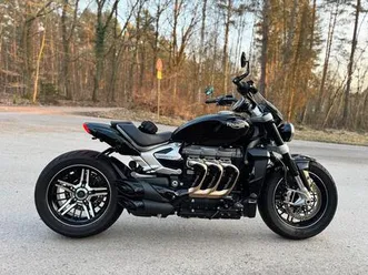 triumph rocket 3 gt