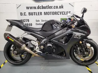 suzuki gsx-r1000 999 cc