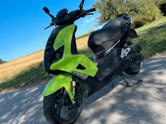 peugeot roller speedfight 4 , top zustand, unfallfrei