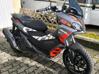 aprilia sr gt 200