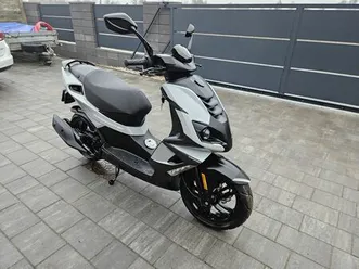 motorower peugeot speedfight 4 2024 rok 4t, transport pod dom, film 4k września