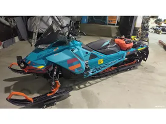 850 e-tec 154 varusteet!