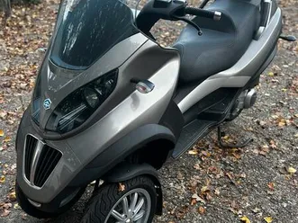 piaggio mp3 250 lt