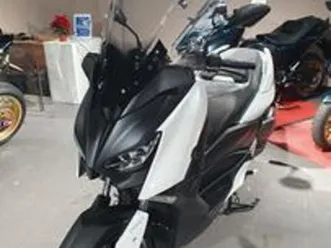 yamaha x-max 300