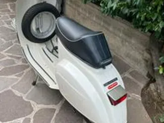 vespa 50 mai usata