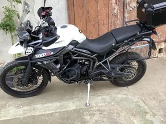 triumph tiger 800 xca