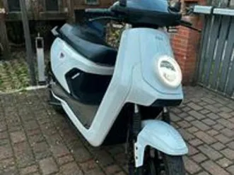scooter elettrico niu mqi gt
