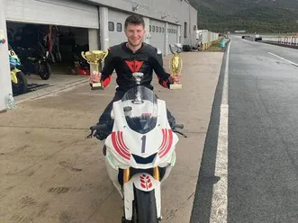 yamaha r6 rj 27 rennstrecke