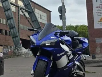 motorrad yamaha r1