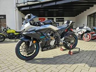 cfmoto 675sr-r black special edition