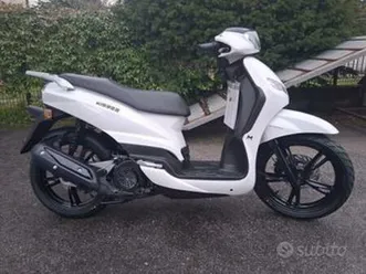 peugeot kisbee 125 bianco