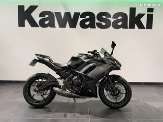 magnifique kawasaki ninja 650 2023 faible kilométrage garantie 2027