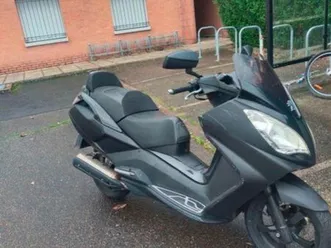 scooter 125 peugeot satelis black édition