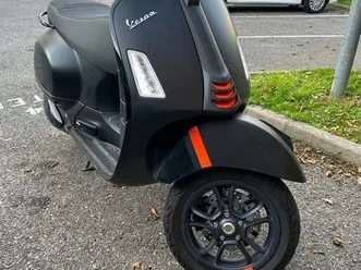 piaggio vespa 300 gts supersport