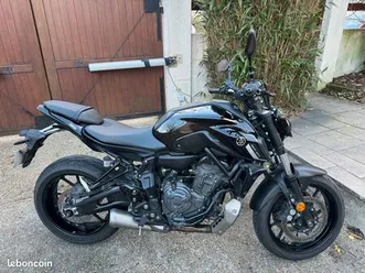 yamaha mt-07 pure 2024