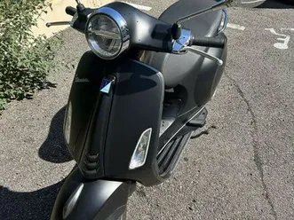 scooter vespa