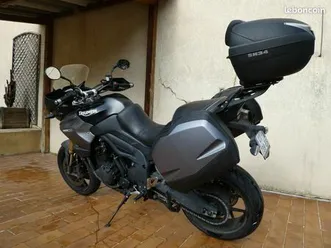 triumph tiger 1050 se. excellent état