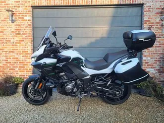 ② kawasaki versys 1000 de 2019 avec ensemble de bagages 3 pièc