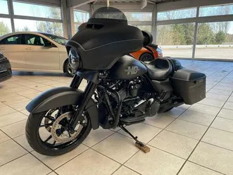harley-davidson street glide 107 inch m8°led°navi°16.323 km