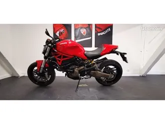 ducati monster 821 • moteur neuf • suivi officiel ducati • parfait état