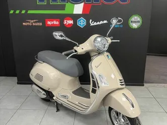piaggo vespa 125 gts