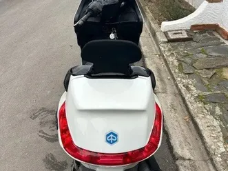 piaggio xevo 125