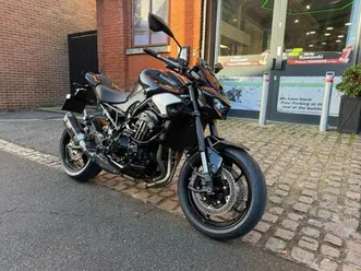 2025/75 reg kawasaki z900 performance naked motorcycle ex demo only 126 miles