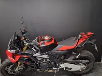 aprilia tuono 1000 factory 2025 1000 cm3 | moto roadster | 1 894 km | noir | 33700 merignac