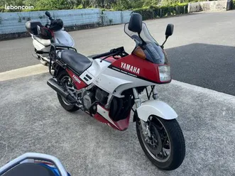 a saisir...yamaha 1200 fj excellent état