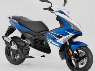 ich biete peugeot jetforce teile an