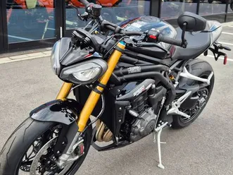triumph speed triple 1200 rs