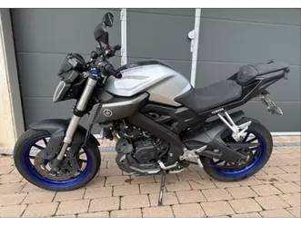 yamaha mt125, re11 kurzes originalheck, neue reifen abs